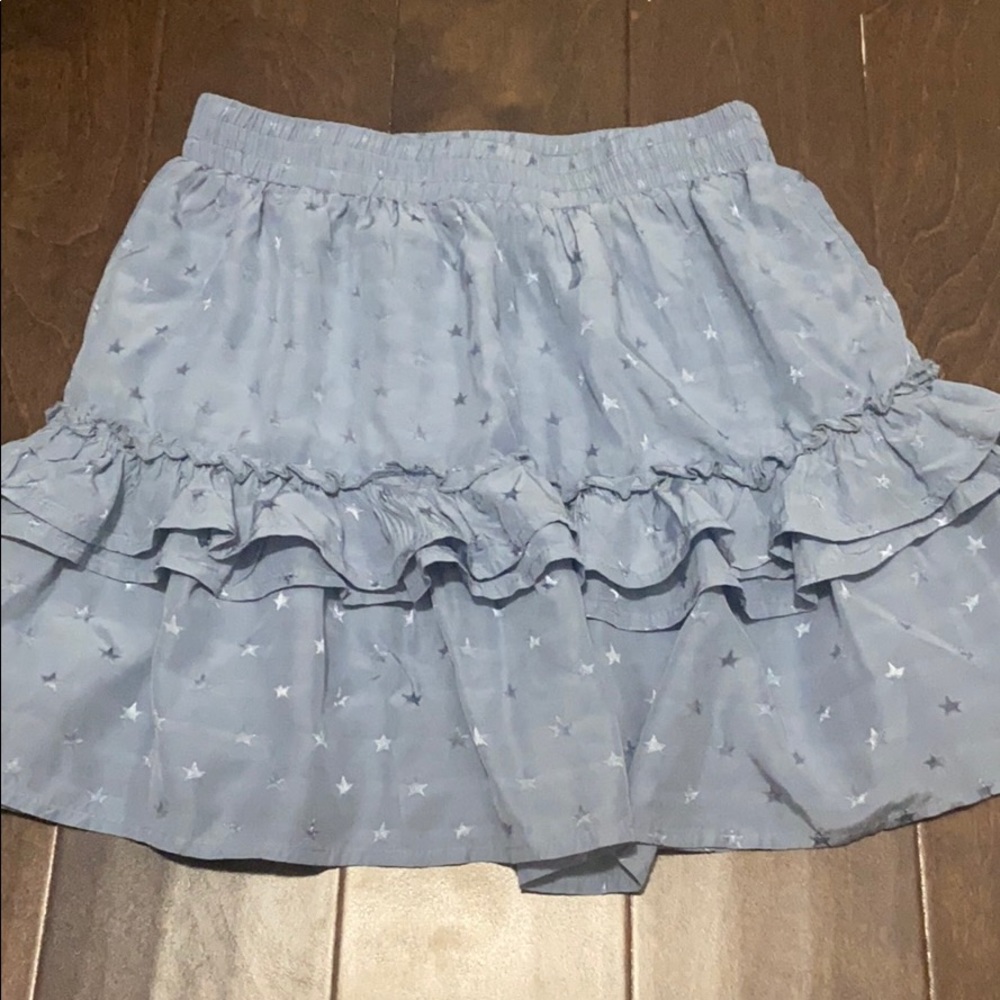 Super cute American threads skirt!!🤍🤍✨✨🤎🤎